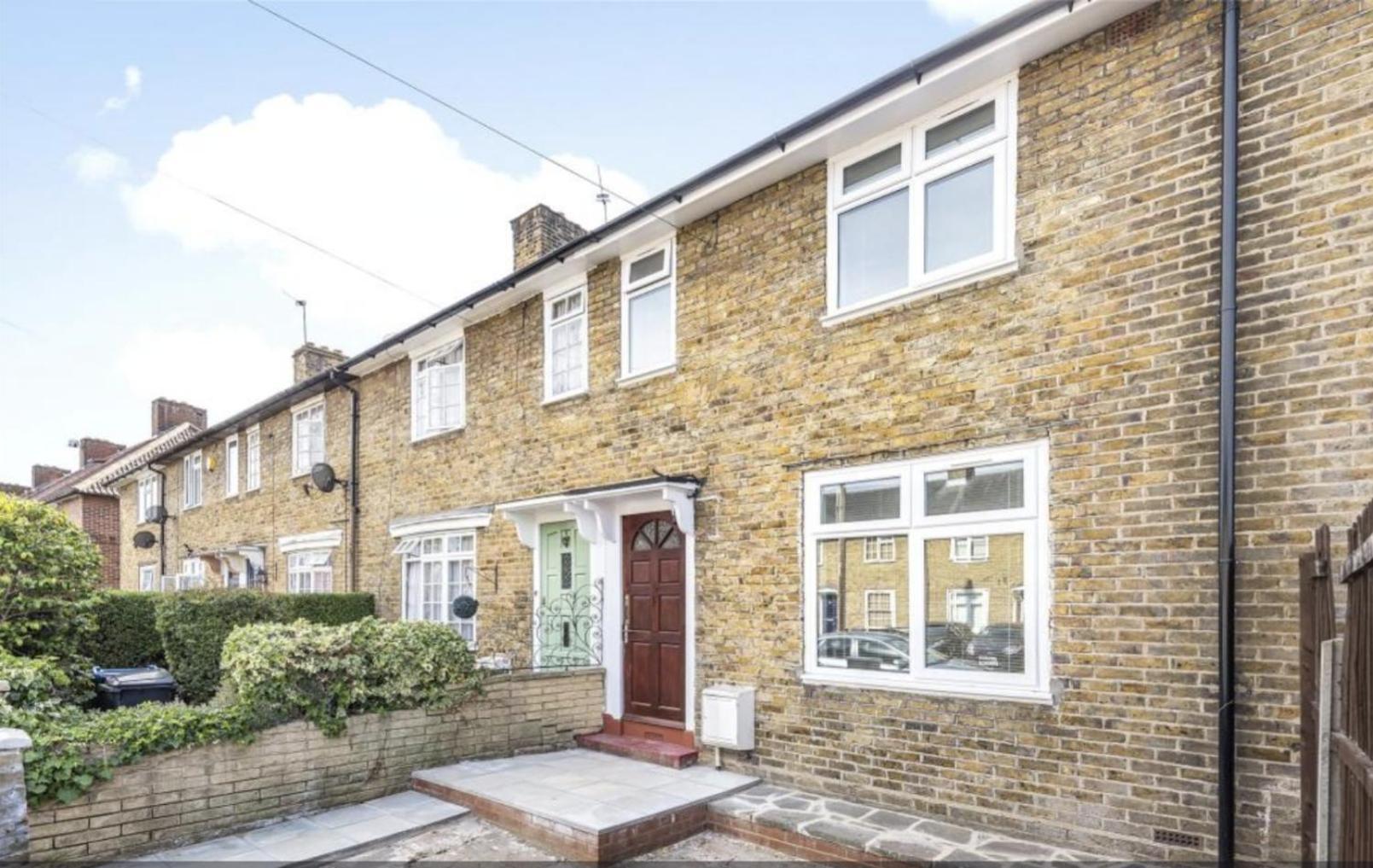 Fantastic 3-Bedroom House In London Morden  Buitenkant foto